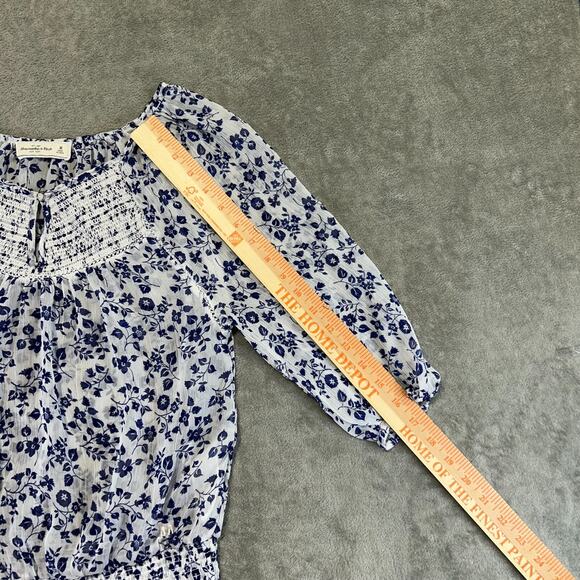 Abercrombie & Fitch Sheer Women's Top Medium Navy White Floral Embroidered Boho - Picture 5 of 12